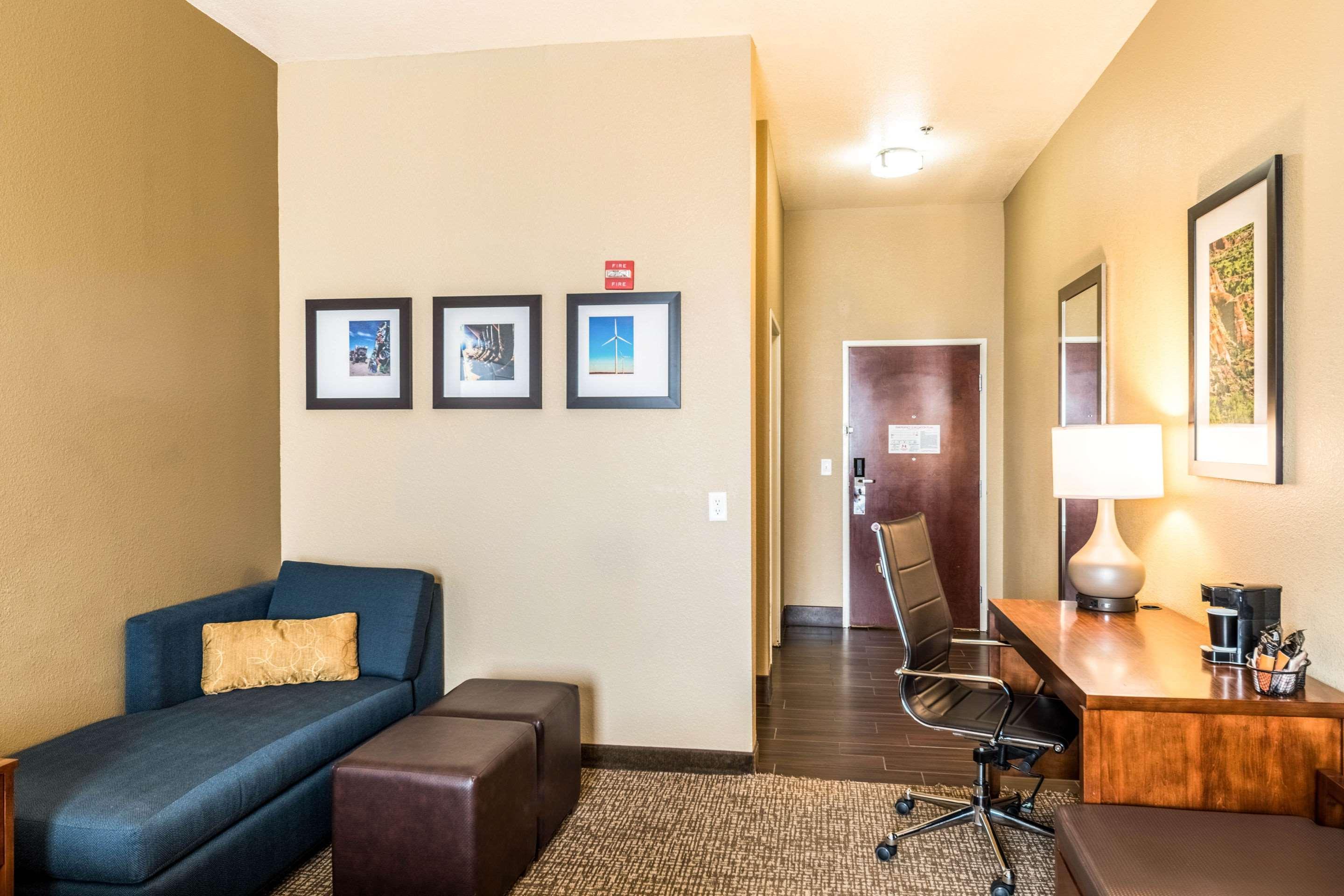 Suites Amarillo Exterior photo
