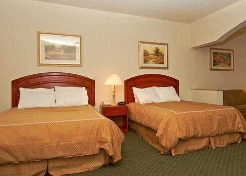 Suites Amarillo Room photo